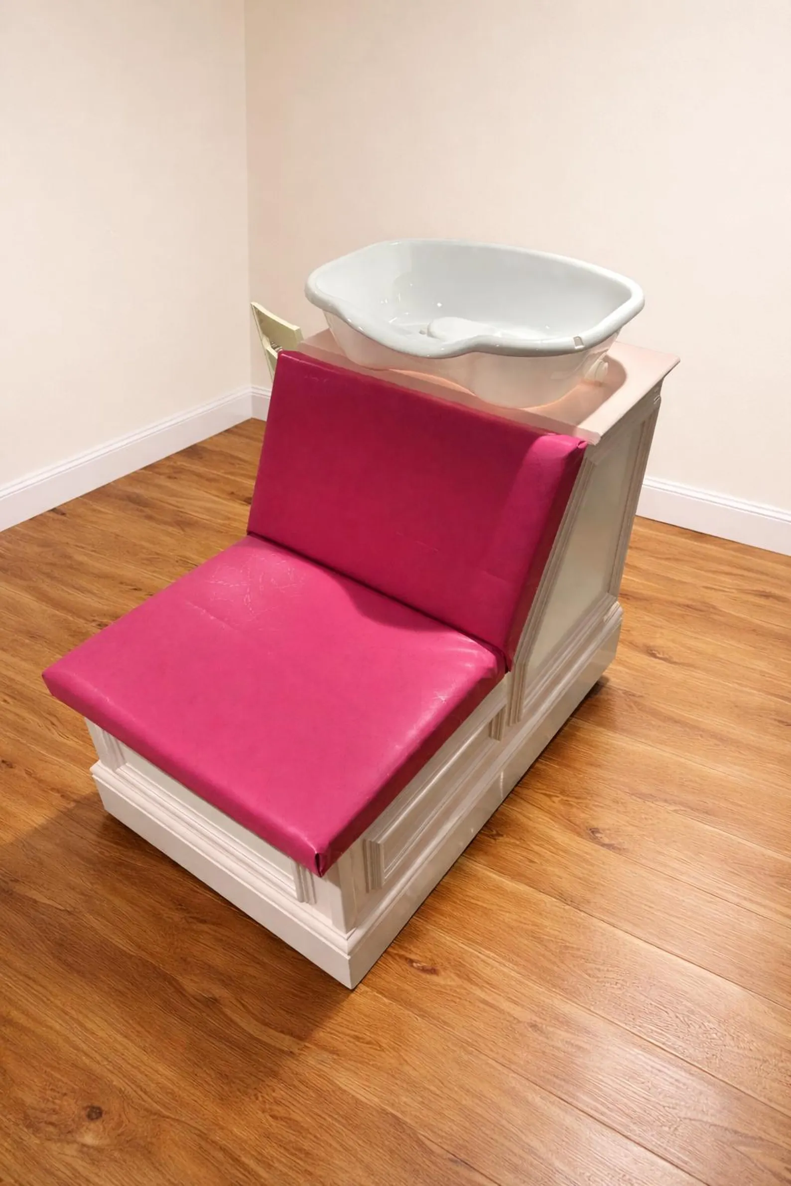 Hairwash unit 2 Hairwash unit 2